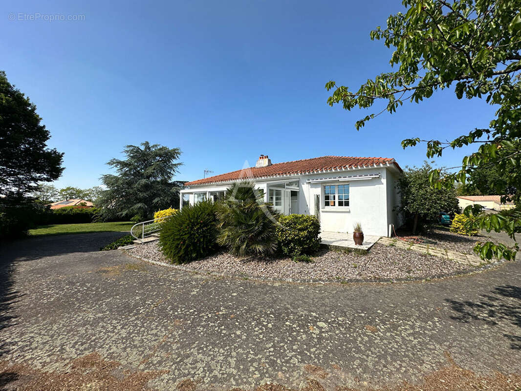 Maison à AIZENAY