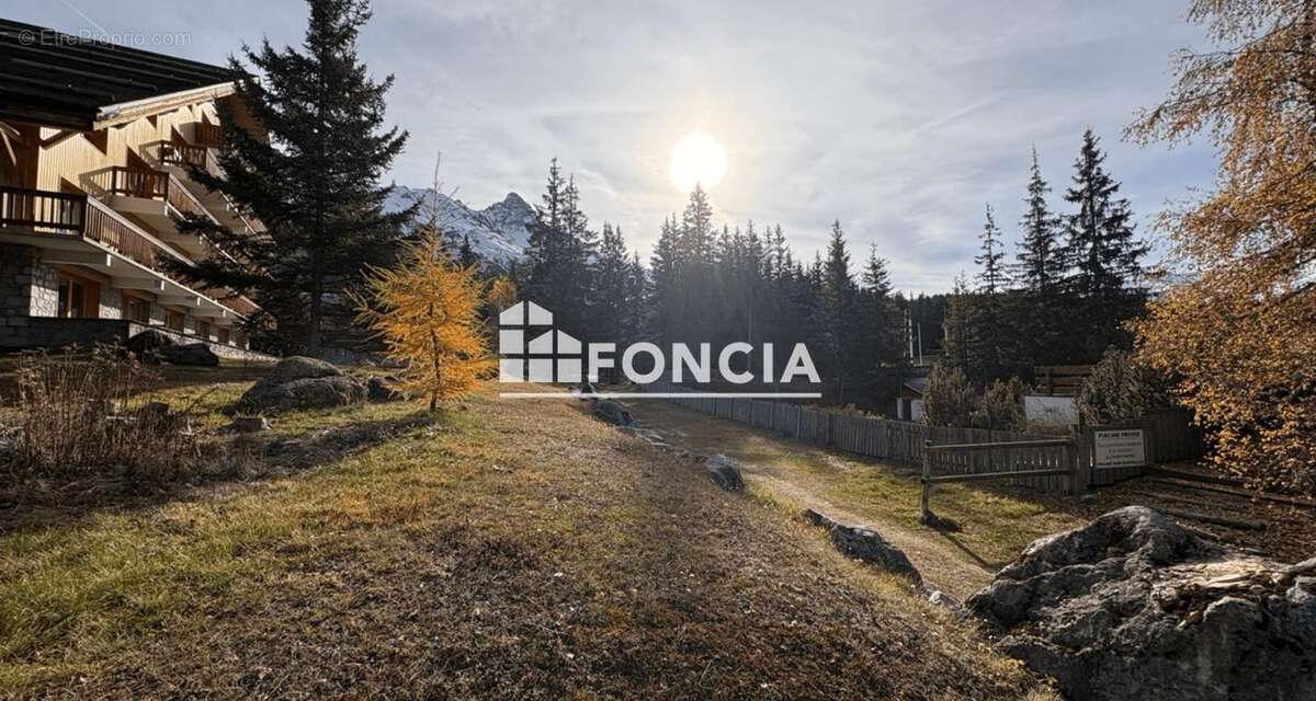 Appartement à LES ALLUES