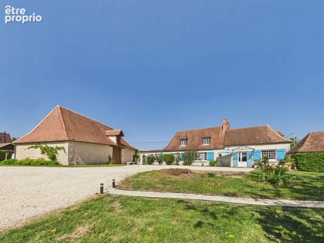 Maison à MILHAC-D'AUBEROCHE
