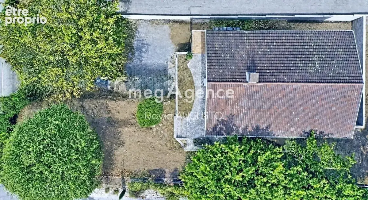 Rare à Tassin le Bourg, maison sur sous-sol complet, terrain de 900m2 - photo 14