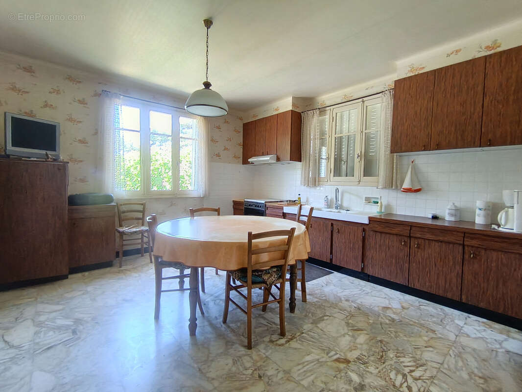 Maison à Seilhac en Corrèze - photo 3