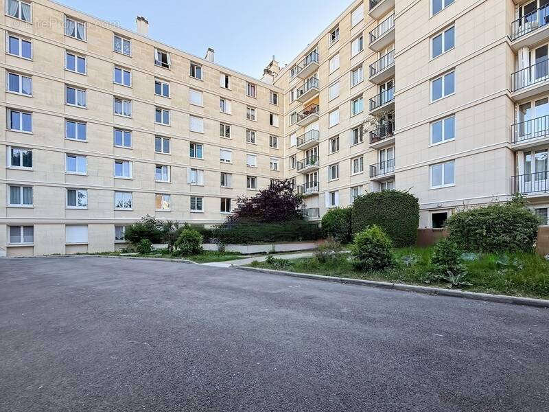 Appartement à VITRY-SUR-SEINE