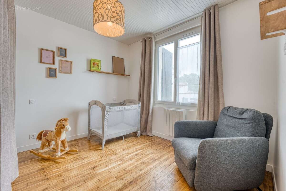 Saint-hilaire-de-riez -- maison balnéaire de 170 m2 utiles -- studio independant -- plages - photo 3