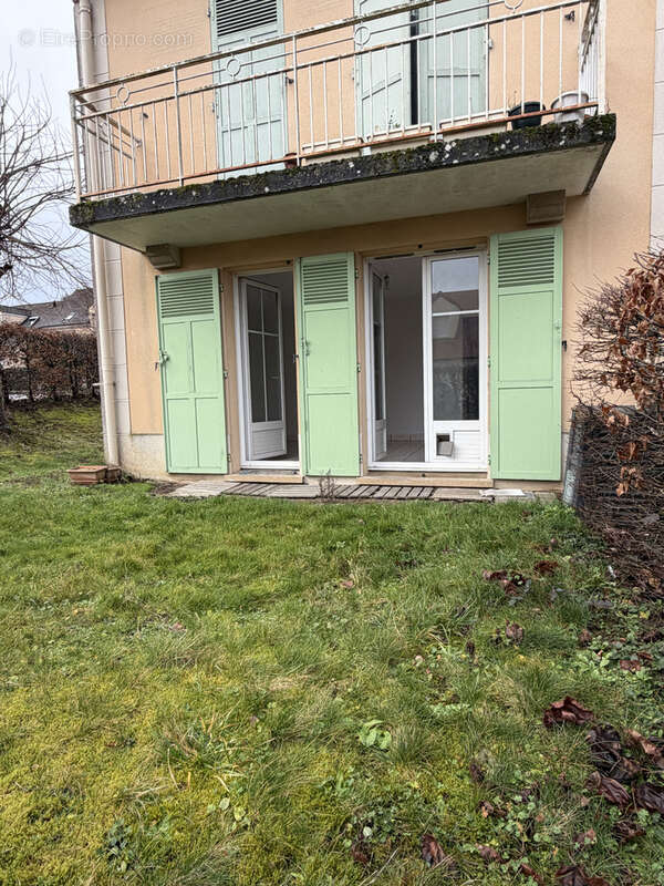 Appartement à LIMOURS