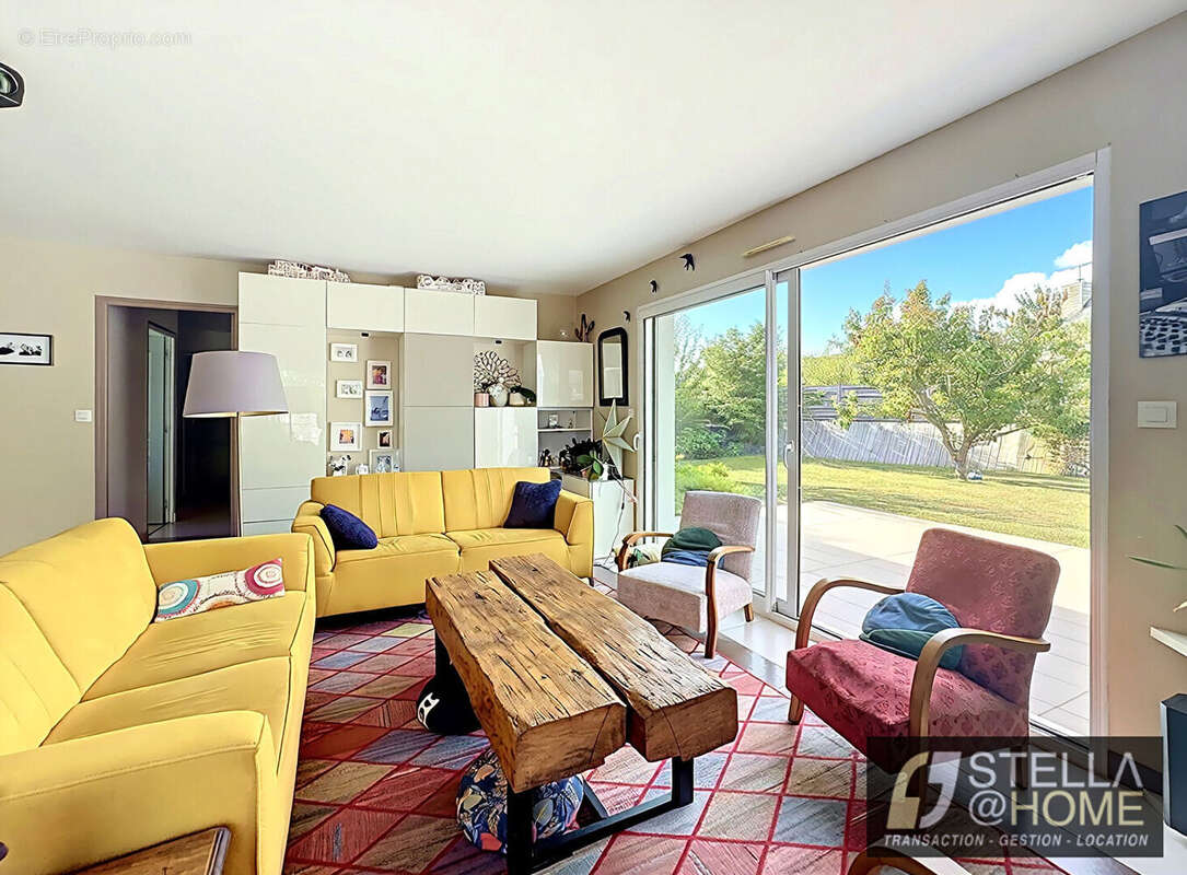 Maison de plain pied, moderne en impasse - TREMELOIR - photo 3