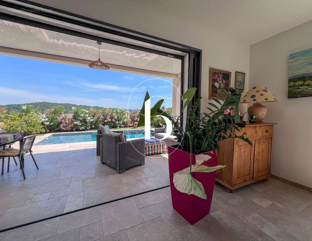 Maison 125 m² à Goudargues  - photo 11