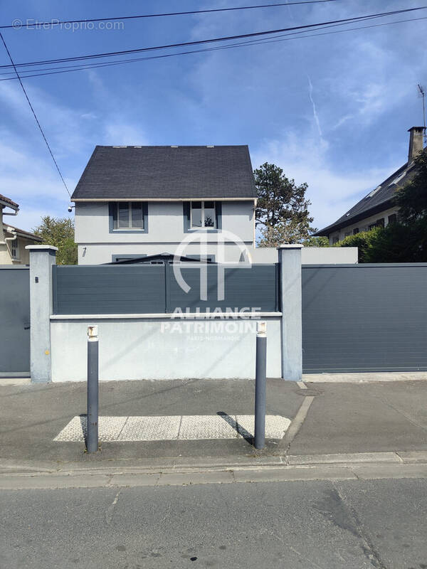 MAISON TRADITIONNELLE FAMILLE - Maison à SEVRAN