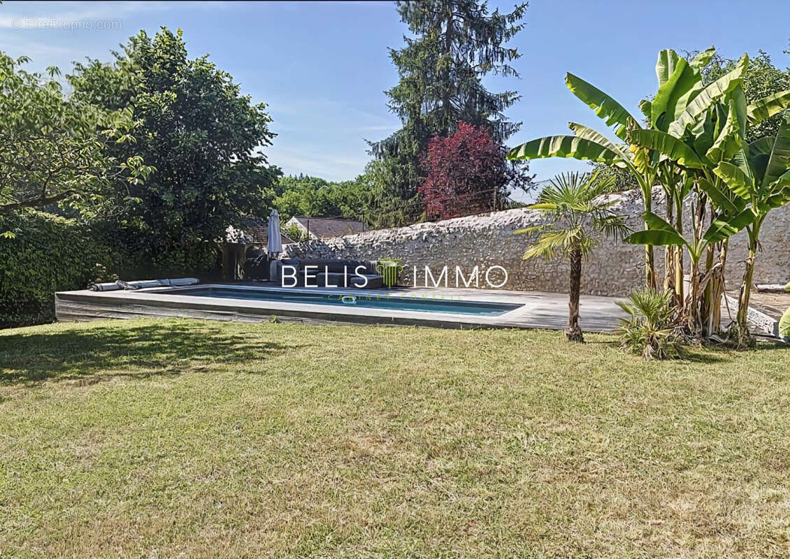 Maison à POCE-SUR-CISSE