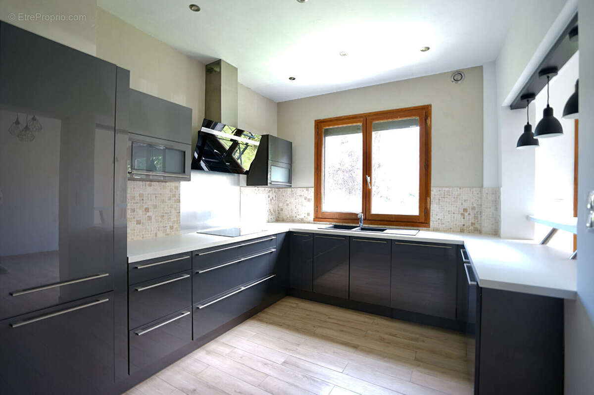 Maison à LA MADELEINE