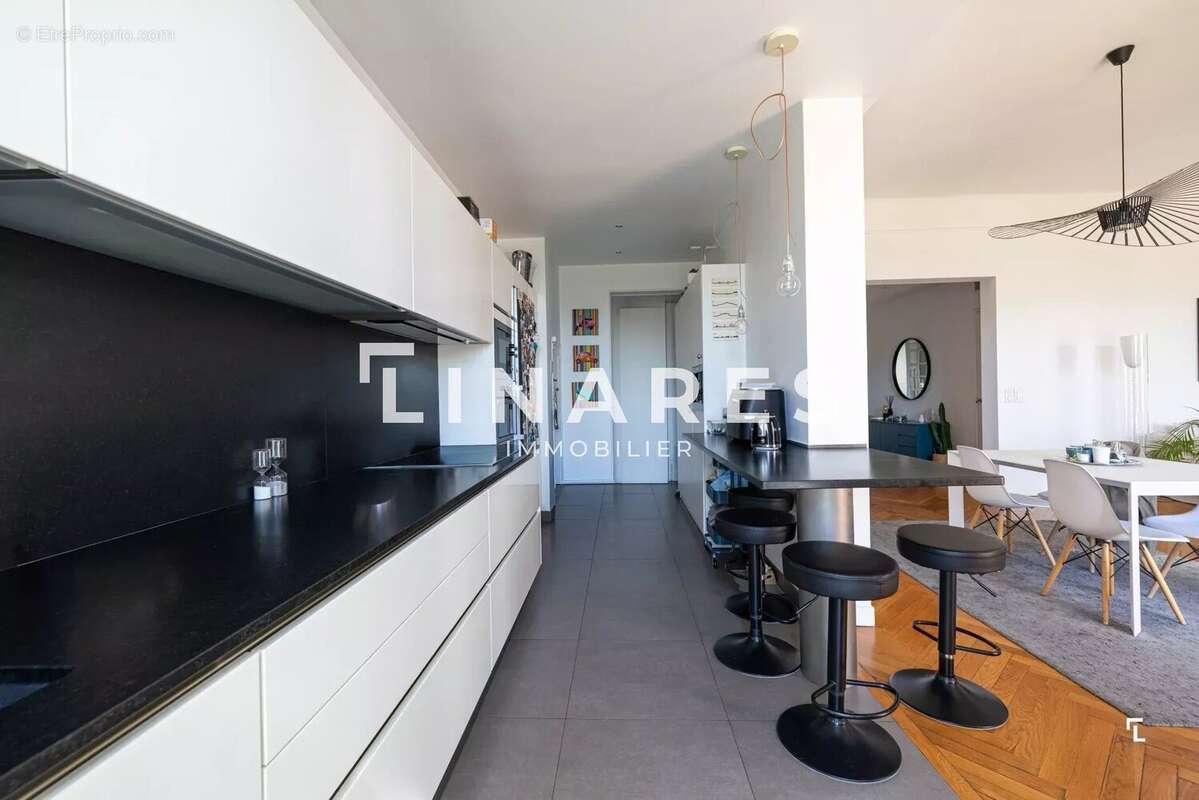 Appartement à MARSEILLE-8E