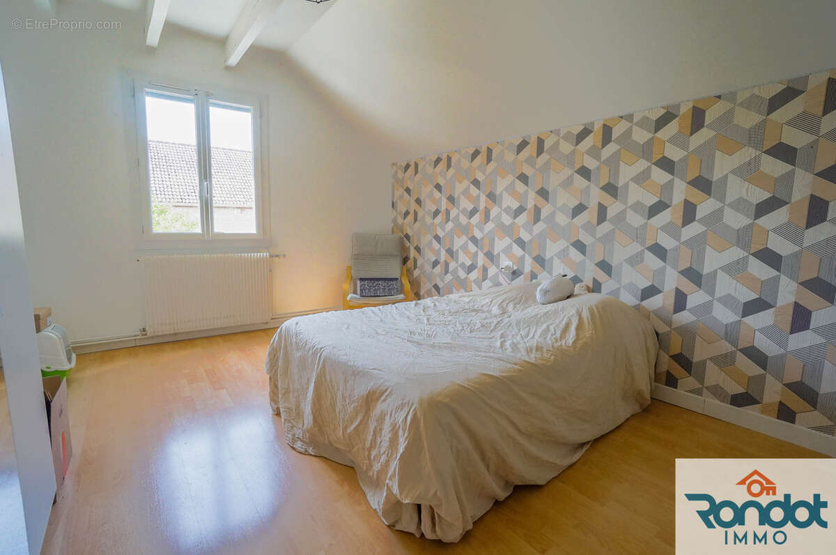 Maison à MAREY-SUR-TILLE