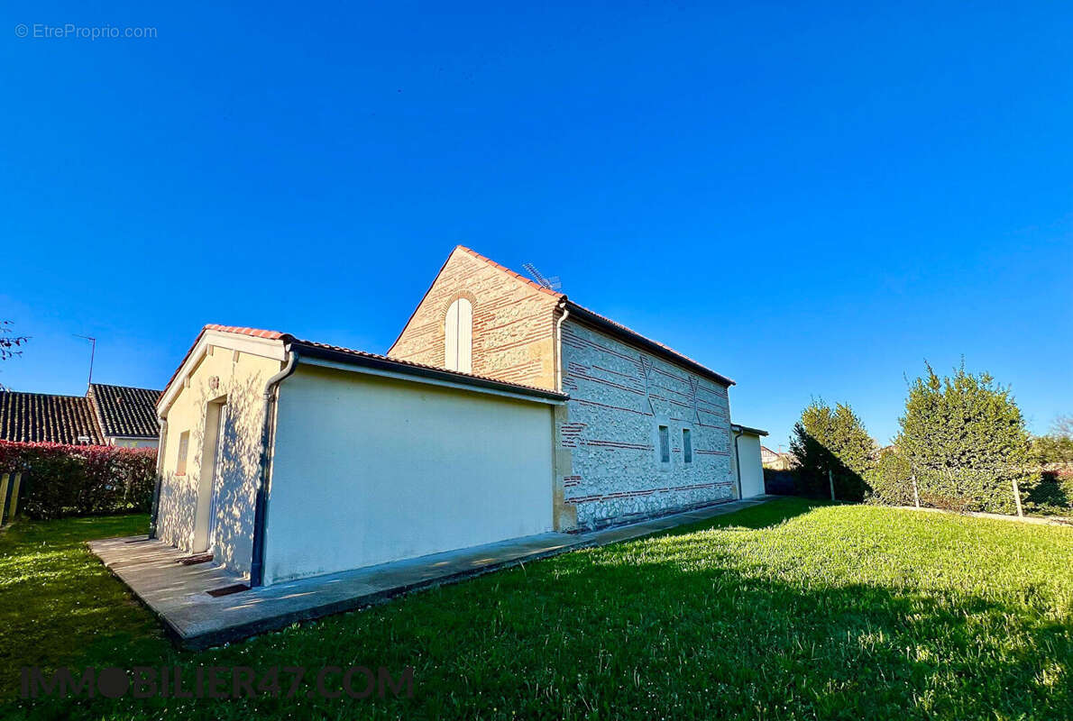 Maison à SAINTE-LIVRADE-SUR-LOT