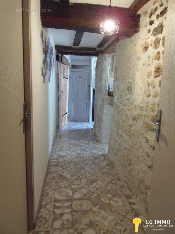 Maison à MORTAGNE-SUR-GIRONDE