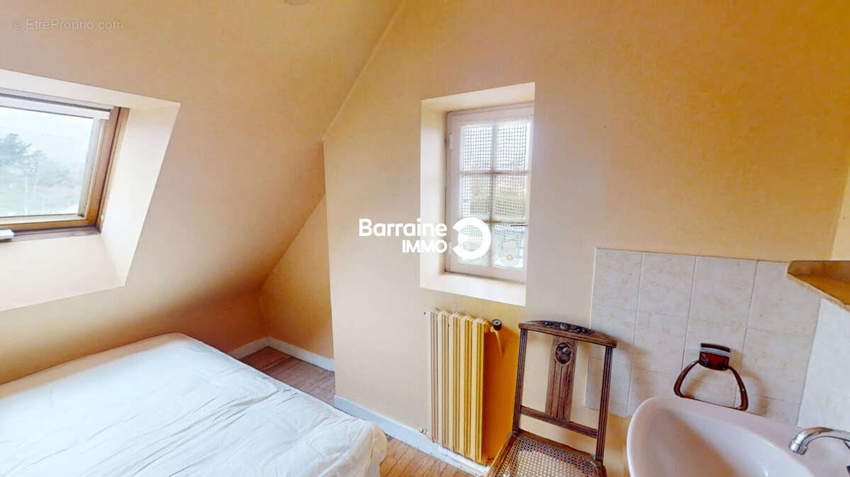 Maison familiale avec grand terrain arboré de 2 123 m² - photo 13