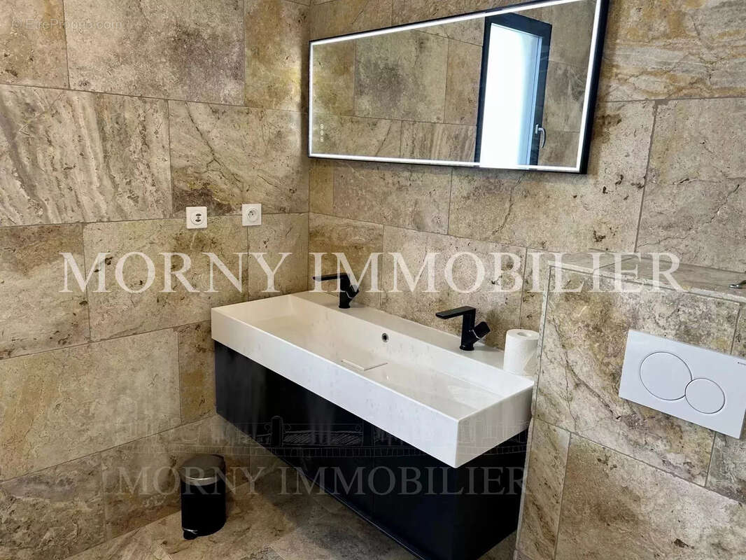 Maison à BIEVILLE-BEUVILLE