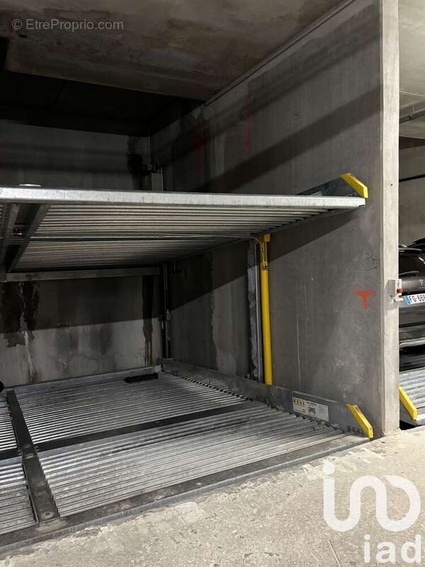 Photo 2 - Parking à ANTONY