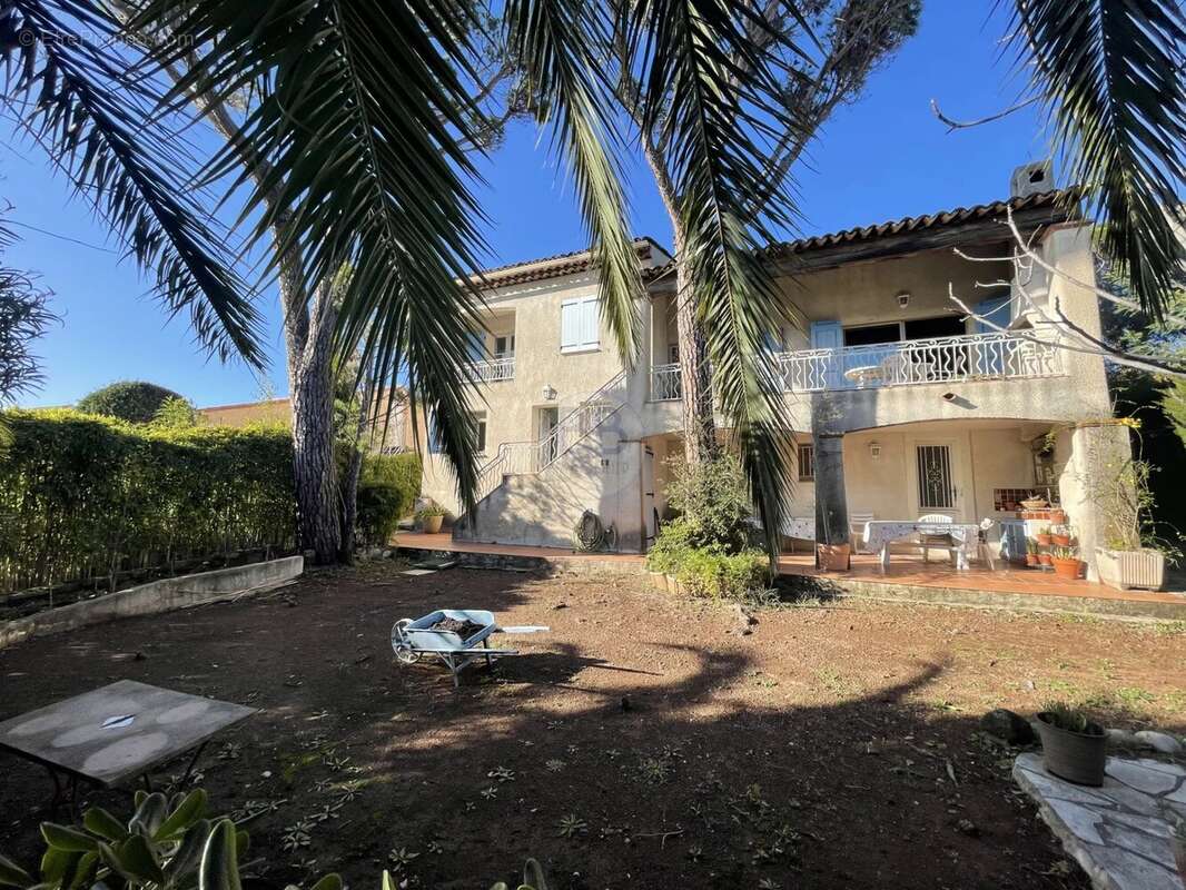 Maison à SAINT-RAPHAEL