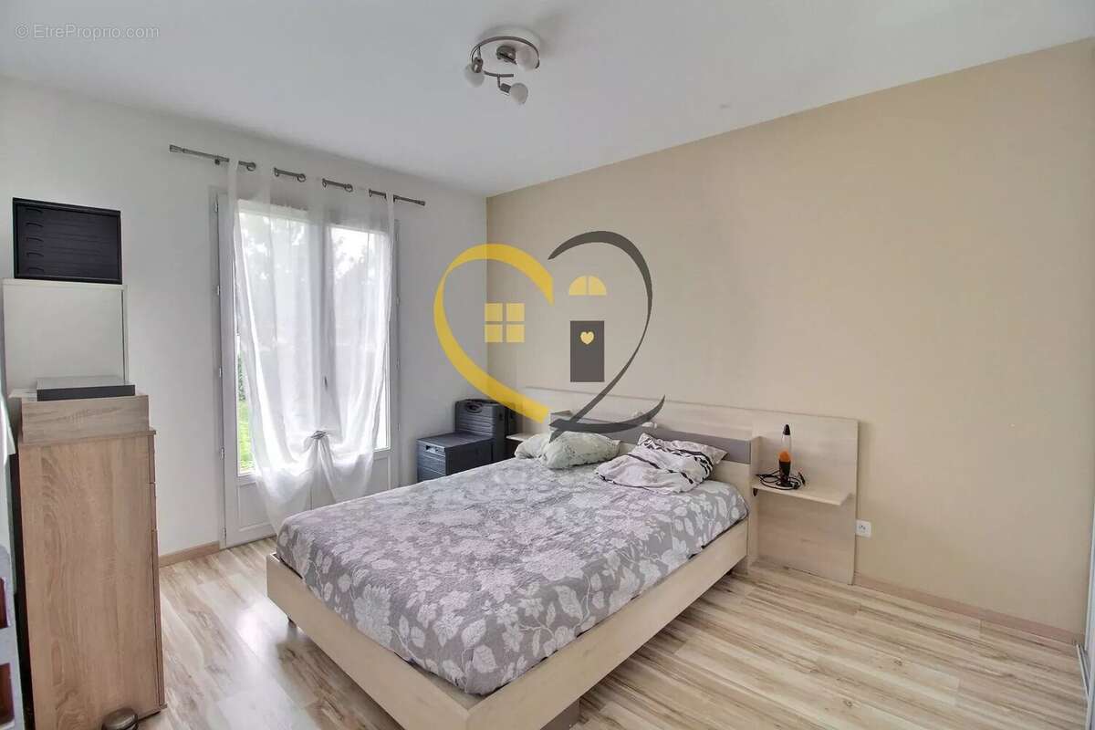 Maison à SAINT-GERMAIN-DU-PUY