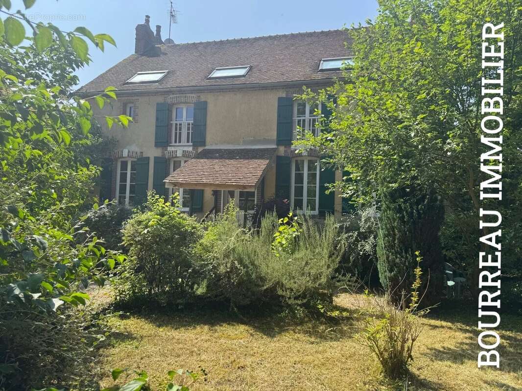Maison à CHASSY