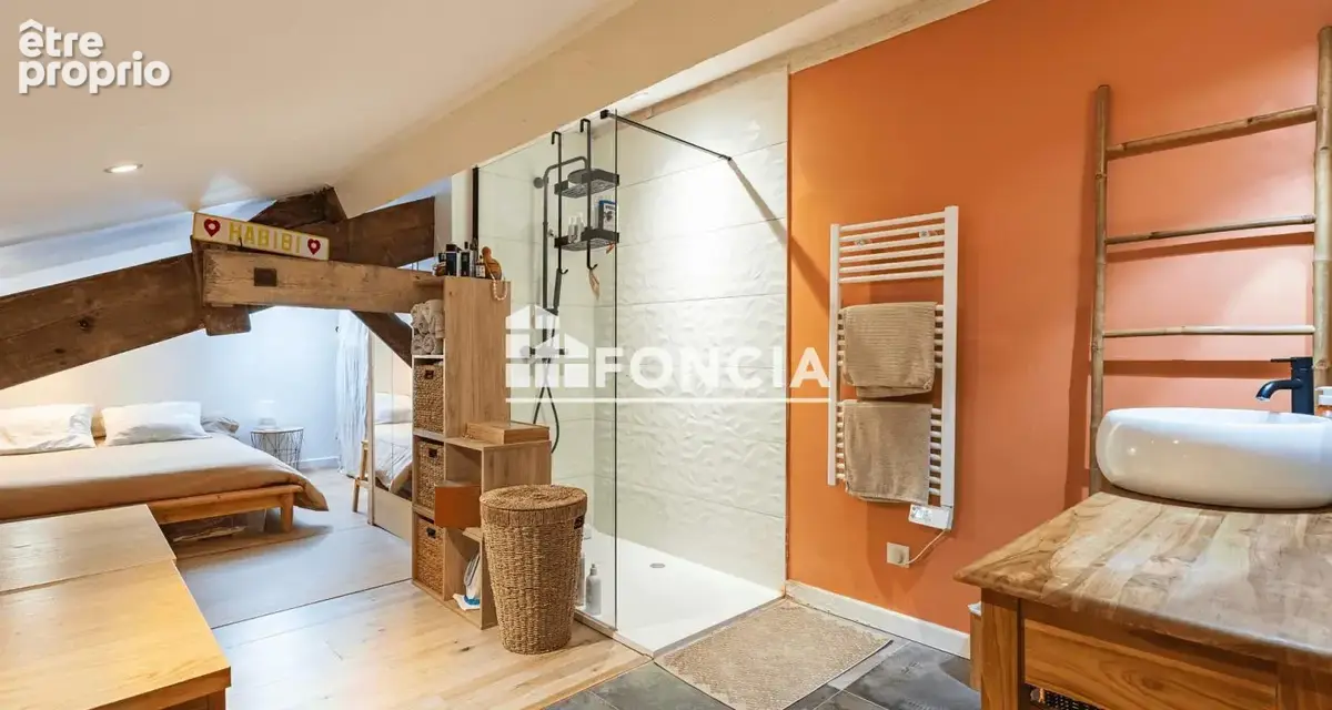 Le Pradet T2 duplex entièrement rénové, 68 m² habitables plein sud - photo 7