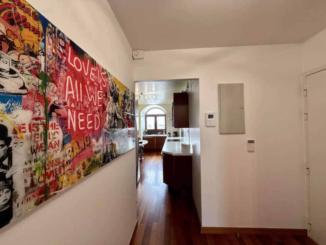 Appartement à CHARENTON-LE-PONT