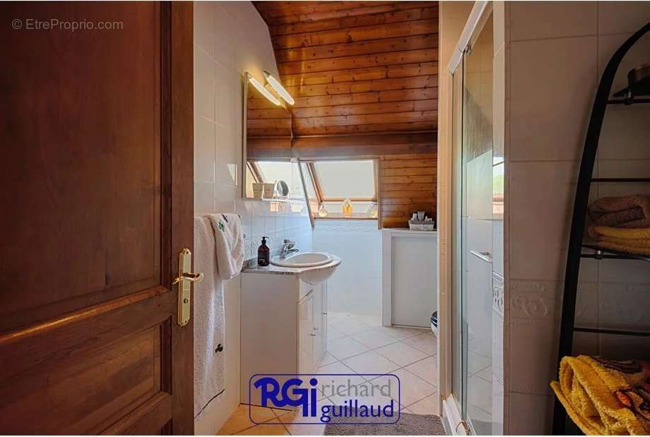 Maison à LES ABRETS