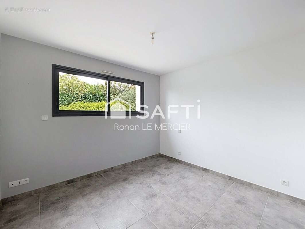 Photo 5 - Maison à MEUCON