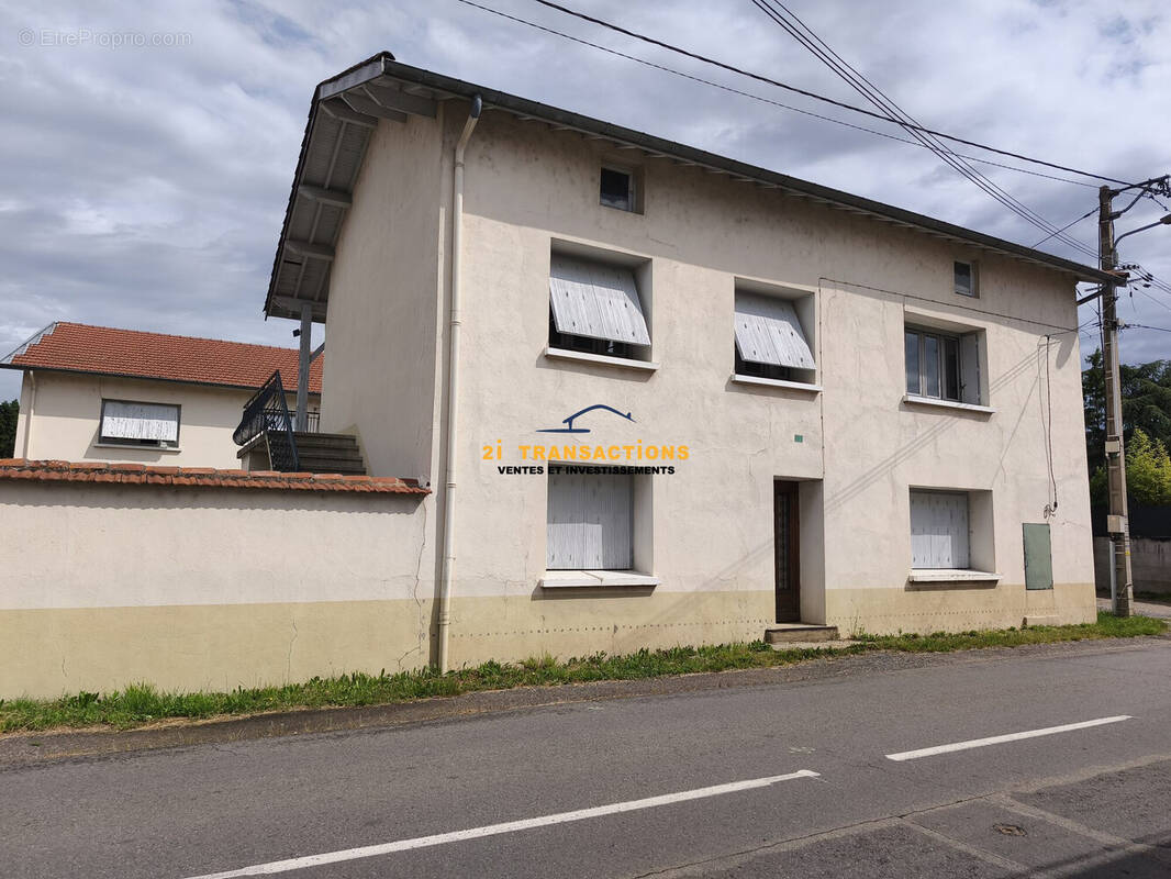 Appartement à SURY-LE-COMTAL
