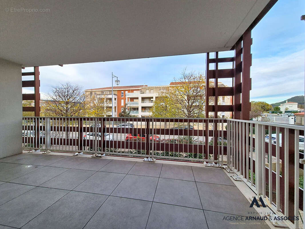 Appartement à SAINT-CYR-SUR-MER