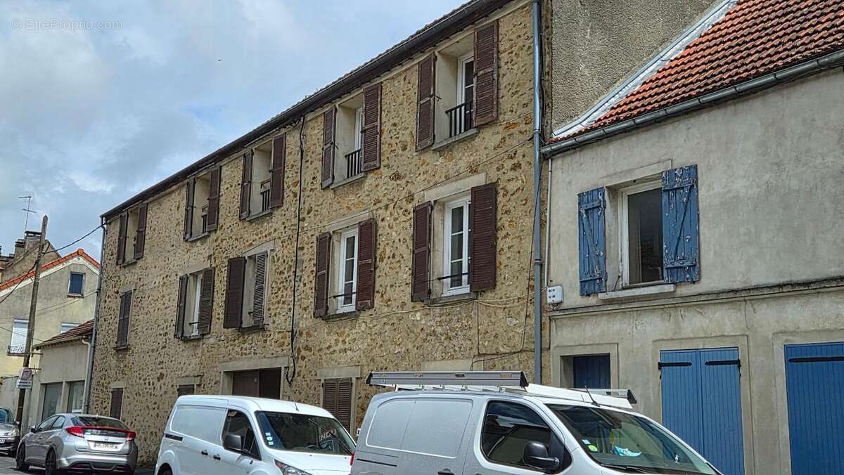 Appartement à LEUVILLE-SUR-ORGE