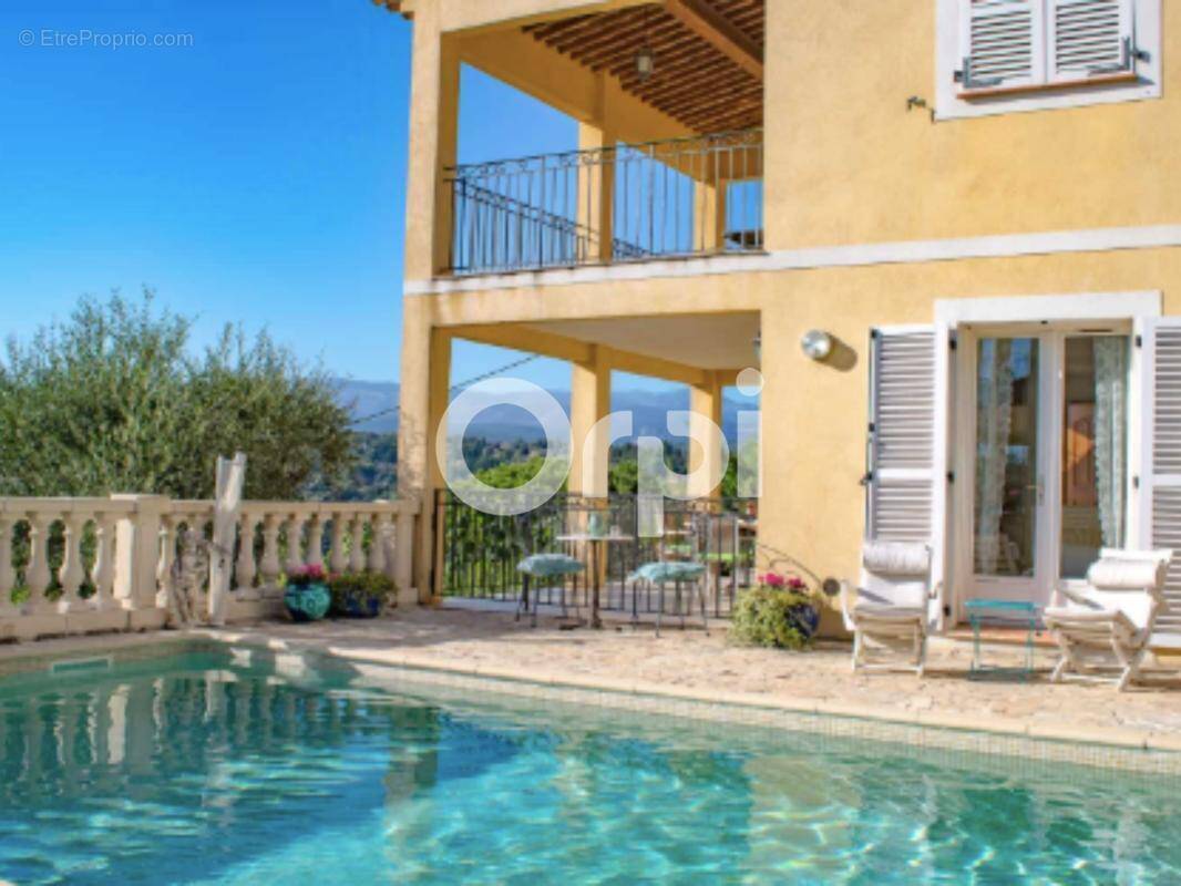 Appartement à MONTAUROUX