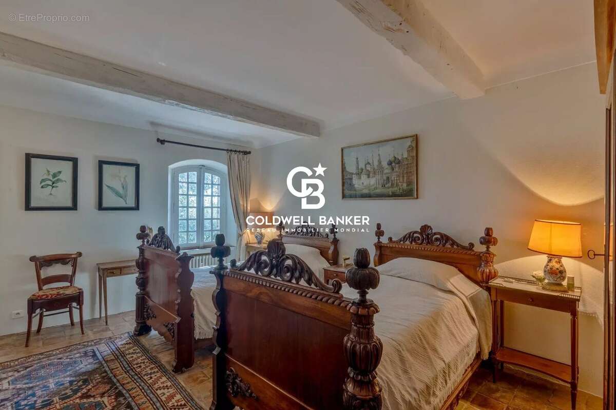 Maison à LA GARDE-FREINET