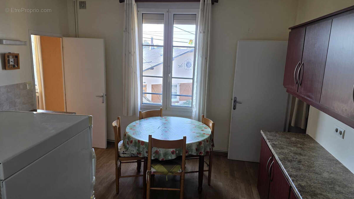 Maison à SAINT-CALAIS