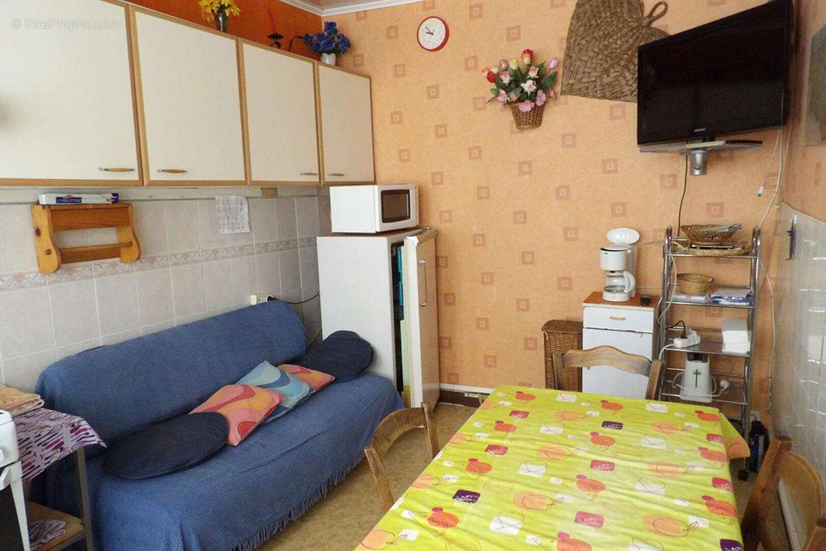 Appartement à EAUX-BONNES