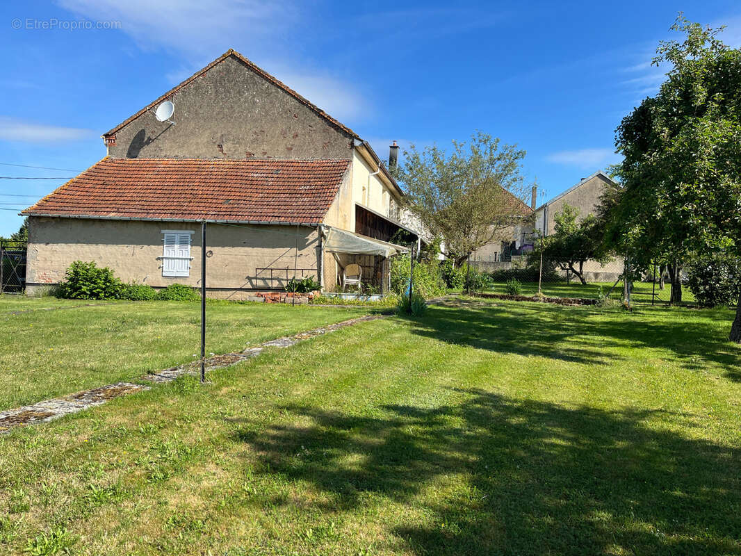 Maison à LE VAL-DE-GUEBLANGE