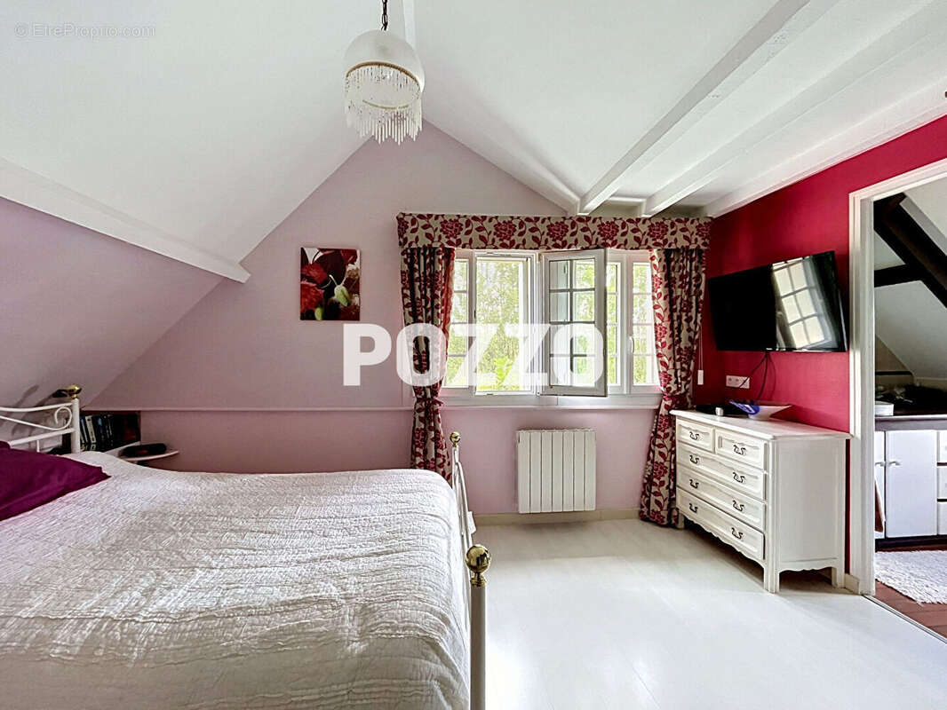 A VENDRE Authentique chaumière normande de 130 m² avec vue dégagée sur la campagne - photo 12
