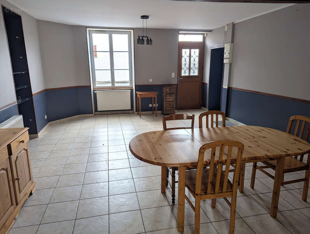 Maison à CHASSIGNOLLES