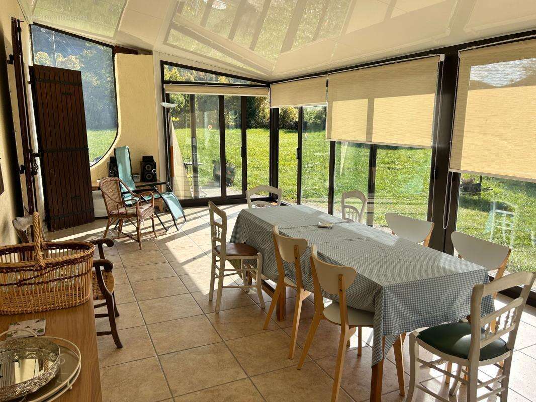 Maison à MONTBRUN-LES-BAINS