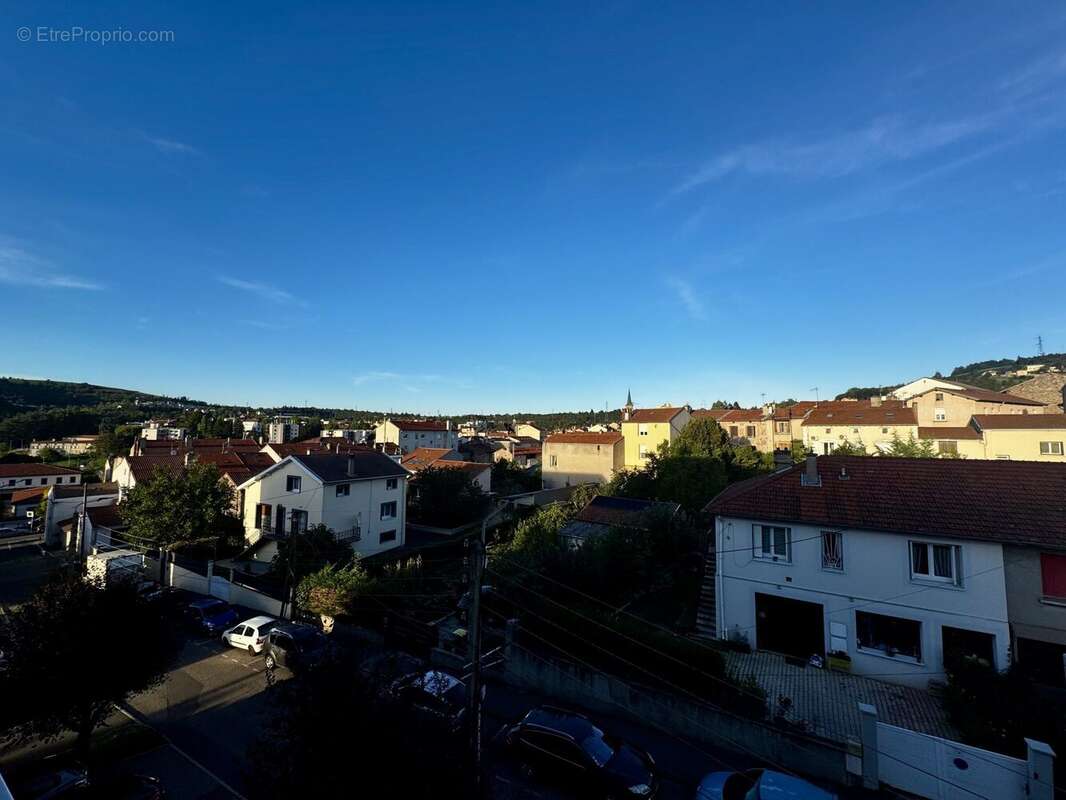 Appartement à LA RICAMARIE