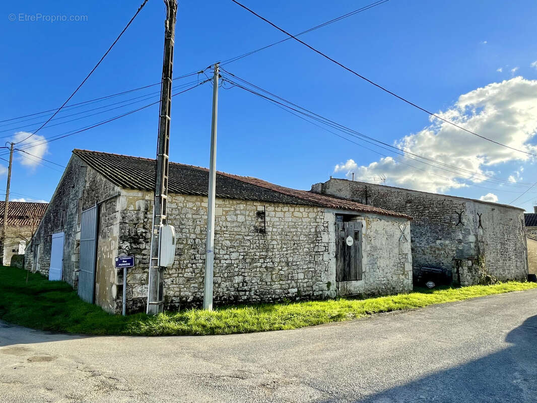Appartement à SAINT-SAVINIEN