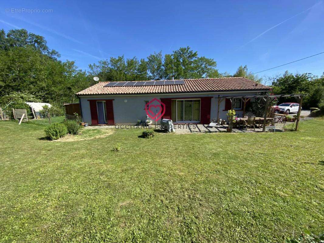 Maison à ARTIGAT