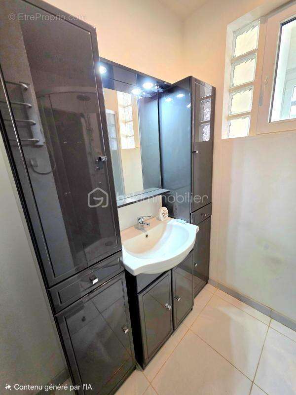 Appartement à VALREAS