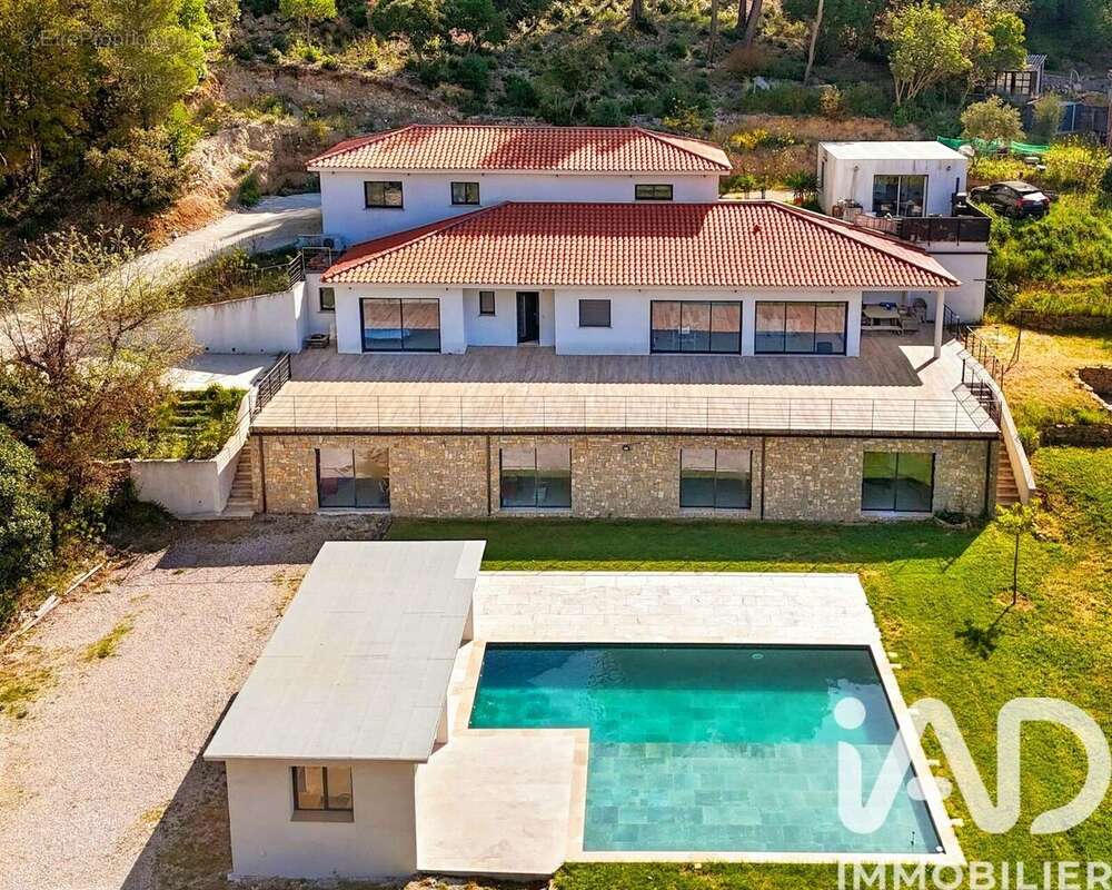 Photo 2 - Maison à GEMENOS