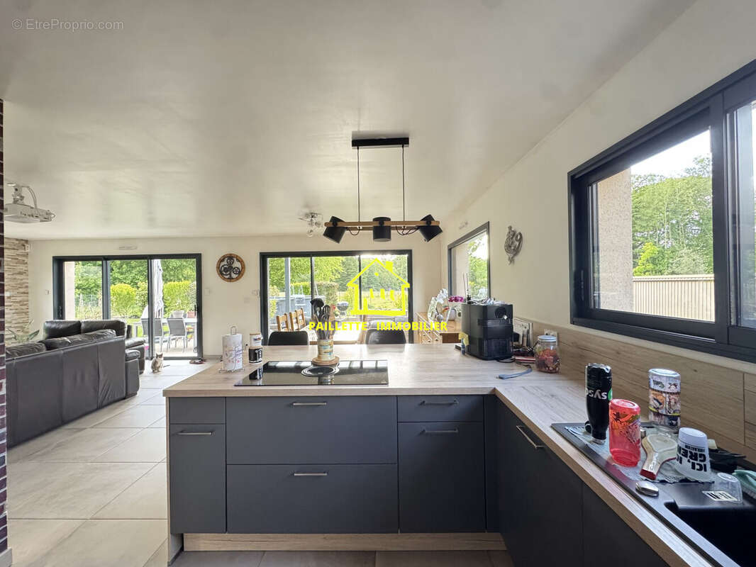 Maison 153 m² à Saint-Romain-De-Colbosc  - photo 3