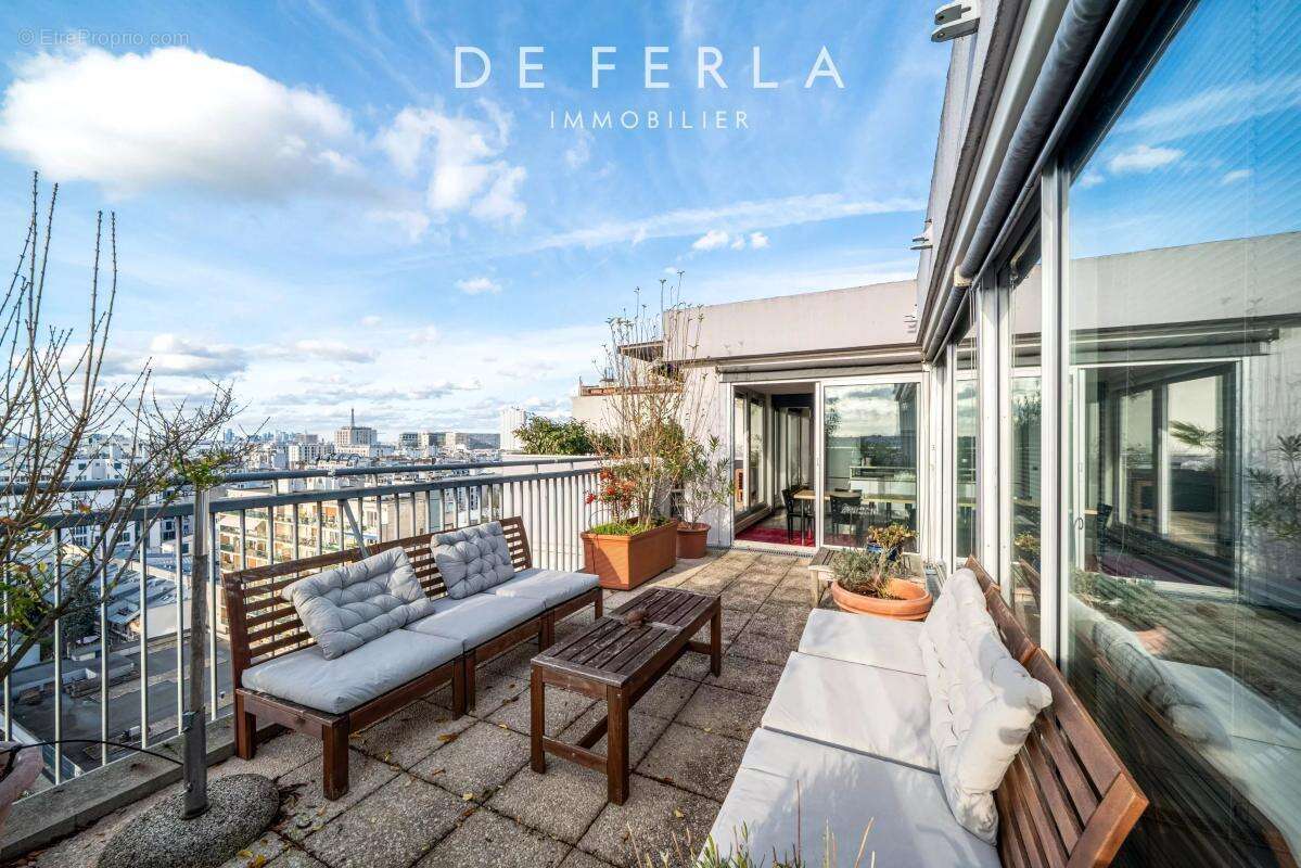 Appartement à PARIS-14E