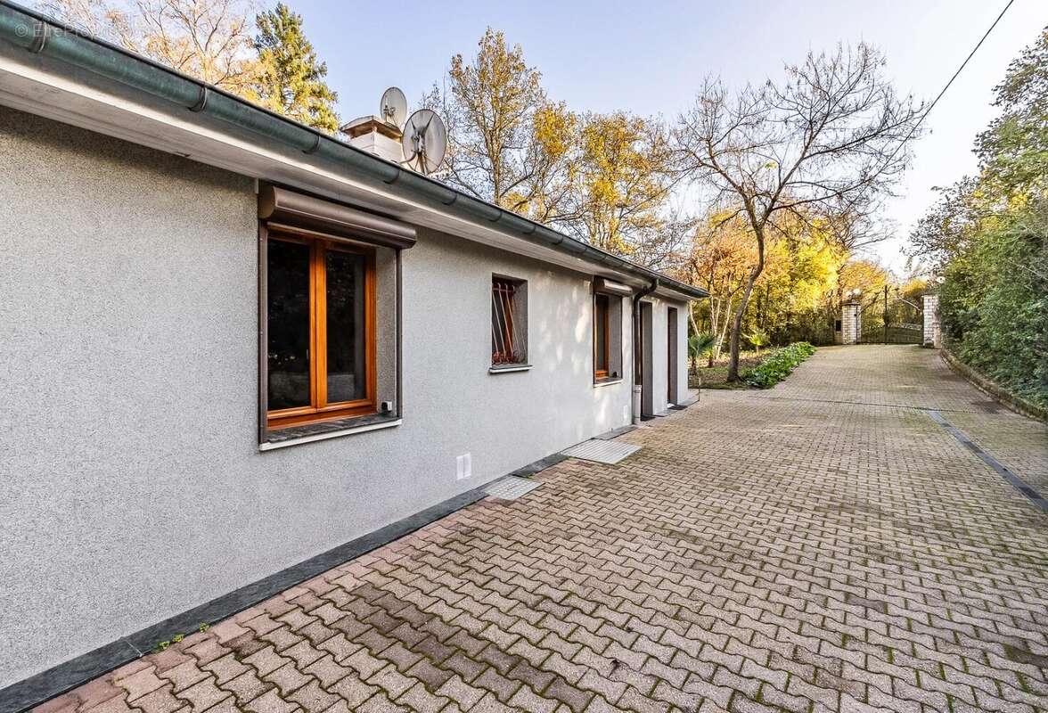 Maison à CLAVEISOLLES