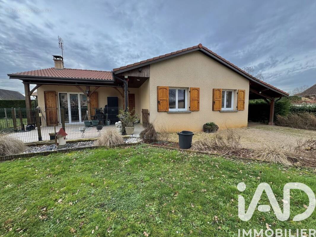 Photo 1 - Maison à REPLONGES