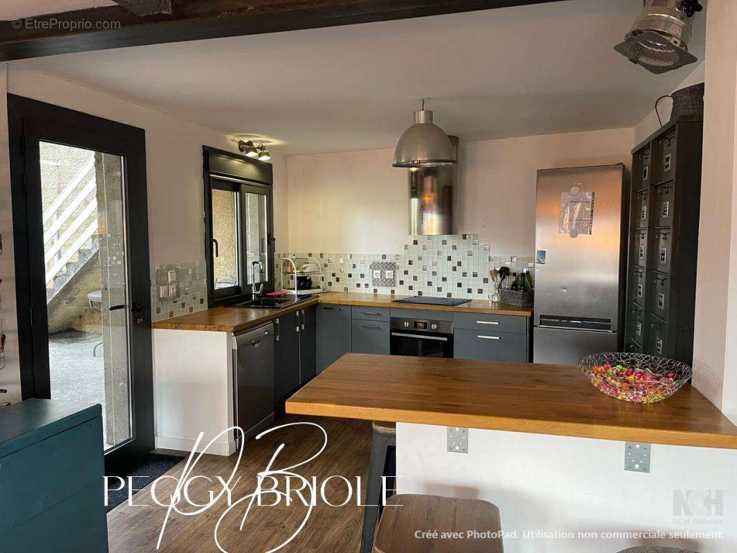 Maison à LES ANGLES