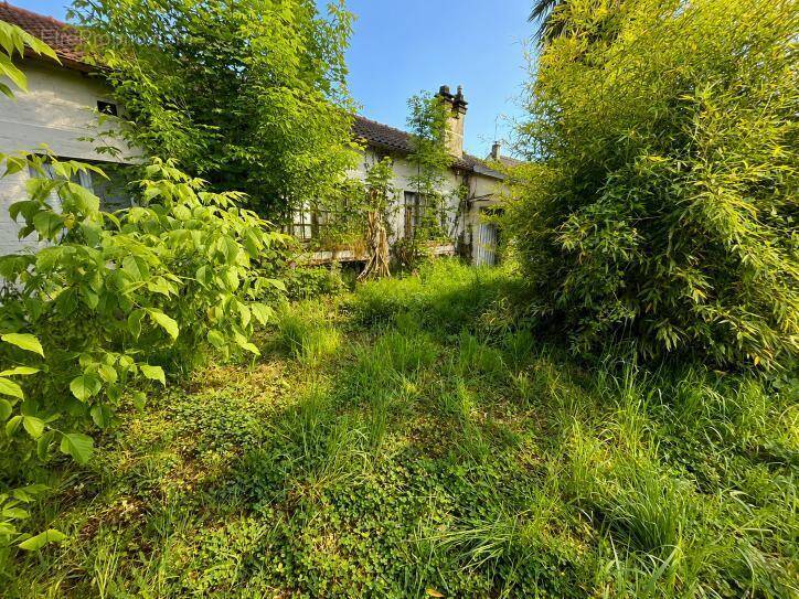 Maison à AUVERS-SUR-OISE