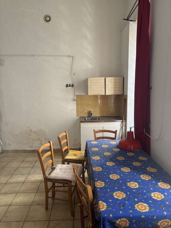 Appartement à MARSEILLE-3E